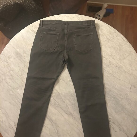 American Eagle Jeans - Picture 2 of 3